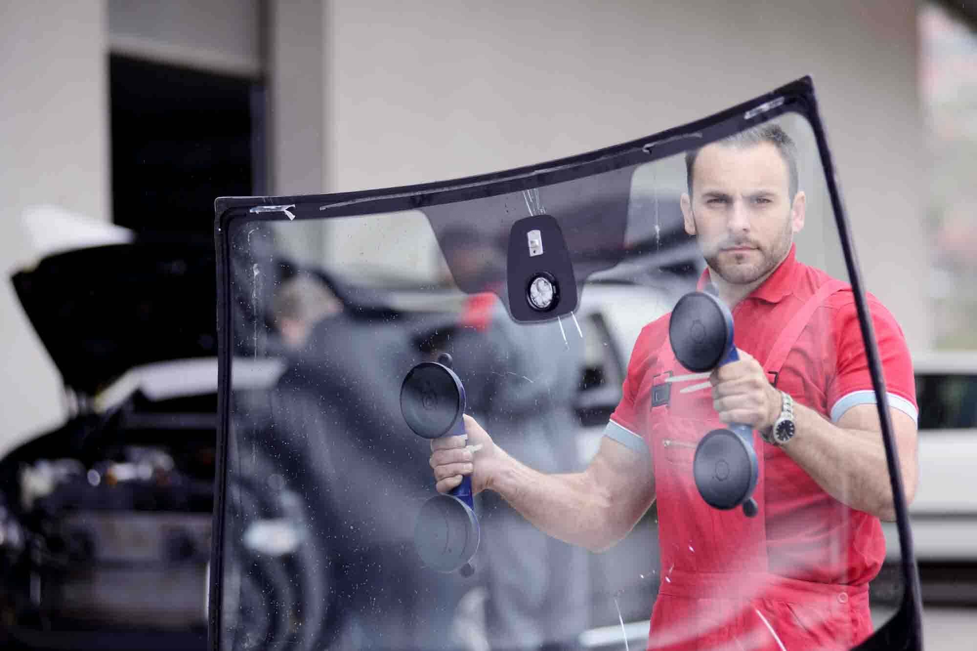 Collison Care Services - Auto Glass Repair 