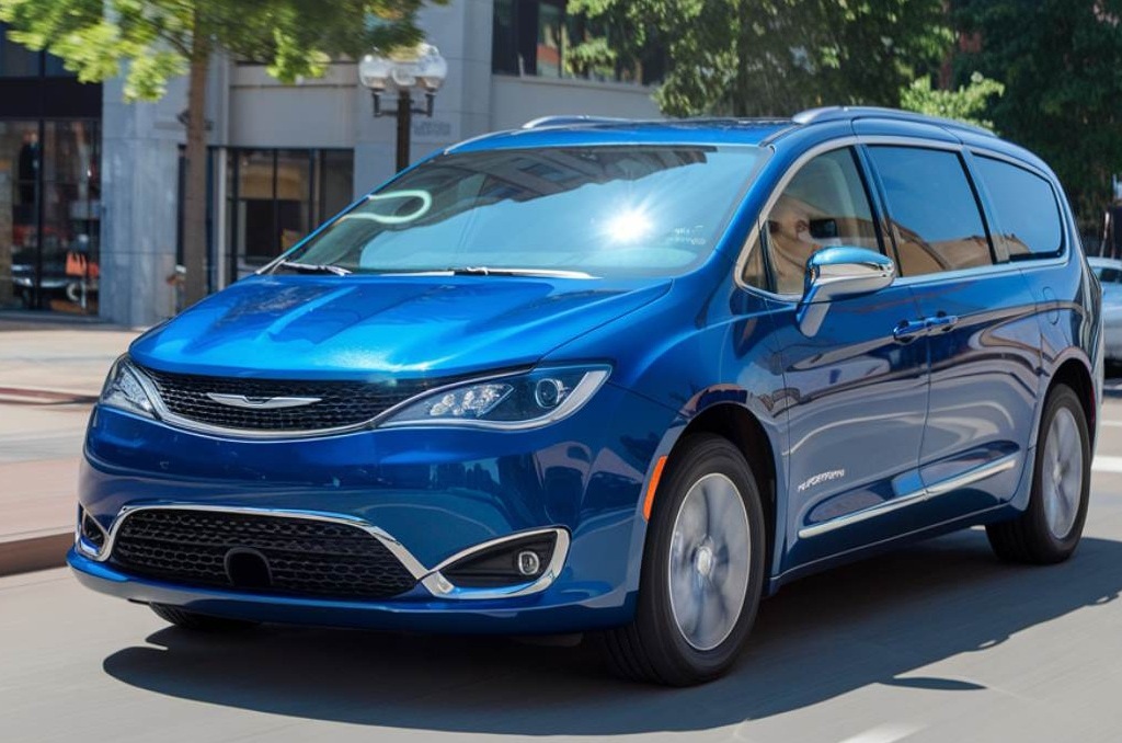 Chrysler Certified Collision Repair blue pacifica